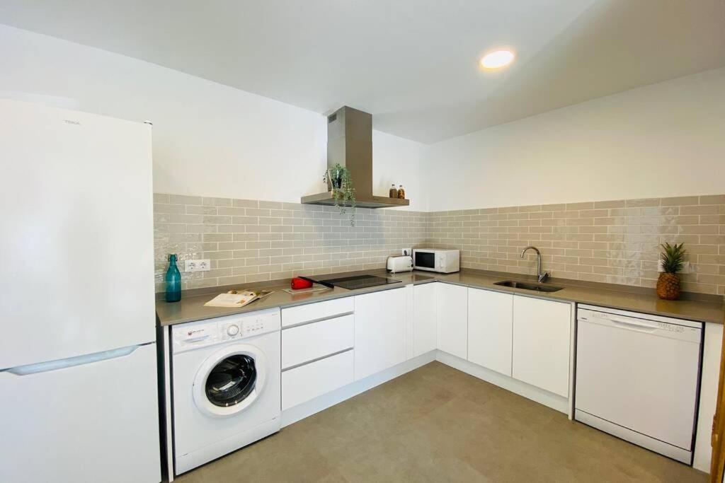 70 M2, Apartamento Cerca De La Playa, Apto Minusvalidos. Rosas Exteriör bild
